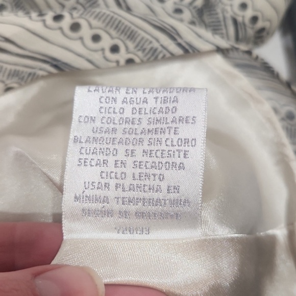 Silk Business Blouse in Tan and Black with silk liner in Size 12 by Worthington - Picture 7 of 7